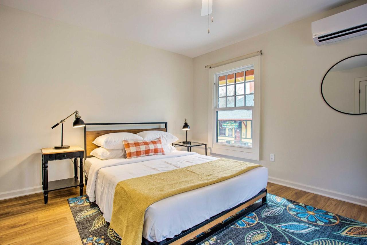 Newly Remodeled Apartment On Main Street In Saluda 외부 사진