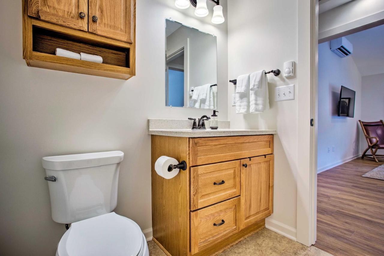 Newly Remodeled Apartment On Main Street In Saluda 외부 사진
